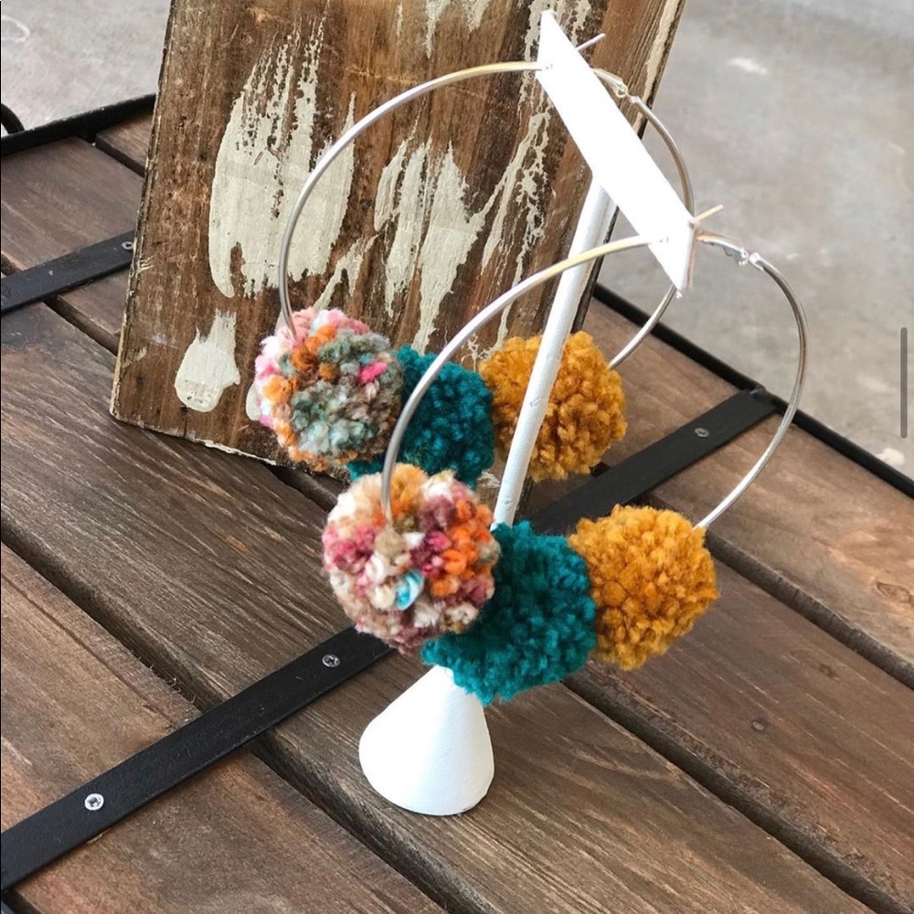 Pom earrings